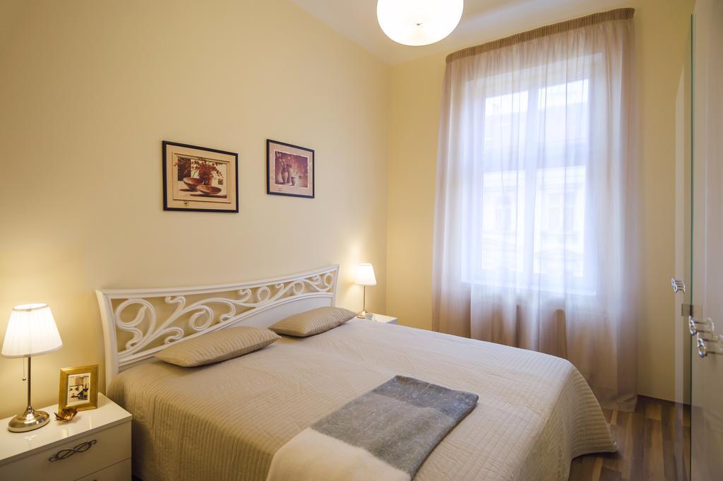 Apartment Za Poricskou Branou Прага Екстер'єр фото