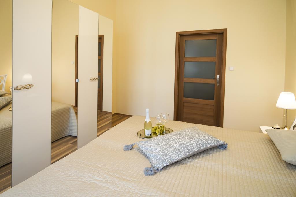 Apartment Za Poricskou Branou Прага Екстер'єр фото